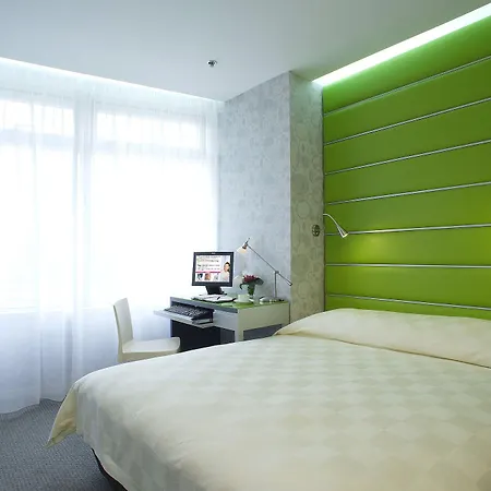Cosmo Hotel Hong Kong By Dorsett Hotels-3